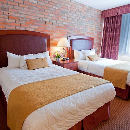 Quality Hotel Downtown-Inn At False Creek Vancouver Room photo