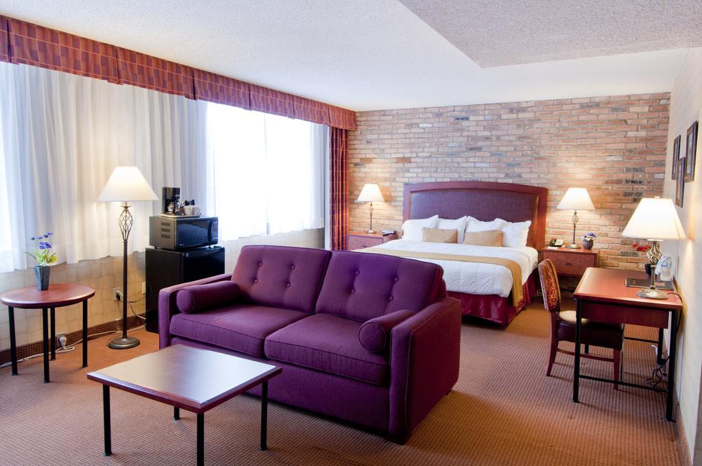 Quality Hotel Downtown-Inn At False Creek Vancouver Room photo